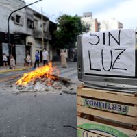 Por los cortes de luz en el AMBA, denuncian “abandono” por parte de Edenor y Edesur
