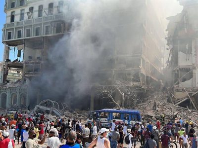 La cantidad de fallecidos en la explosión de un hotel en La Habana sigue en aumento
