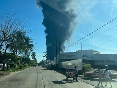 Pemex confirma tres muertos tras incendio en Refinería de Minatitlán