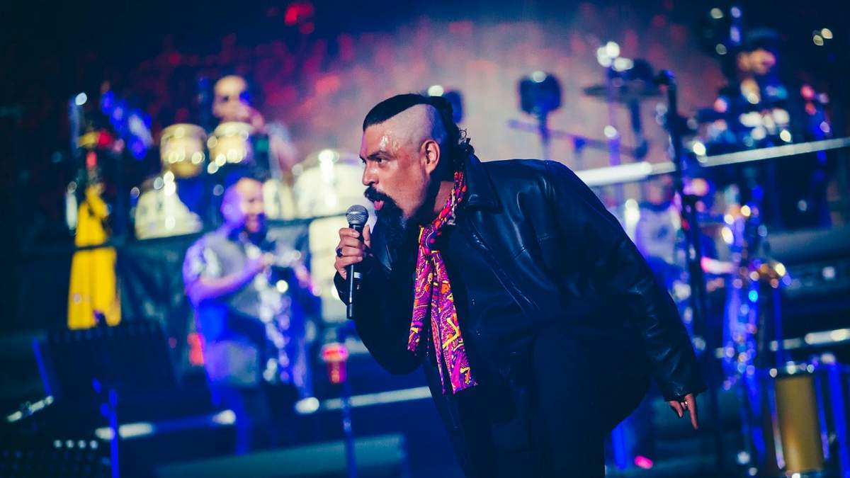 El “Dr. Shenka” contempló diversas dedicatorias y consignas