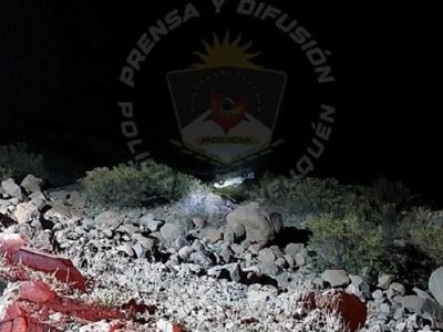 Ruta 57: dos muertos y dos heridos al caer con la camioneta a un precipicio