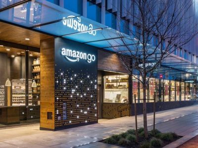 Amazon estudia abrir tiendas físicas al estilo de grandes almacenes, según el WSJ