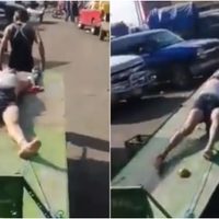 Comerciantes de la Central de Abastos de Celaya atan y golpean a presunto ladrón