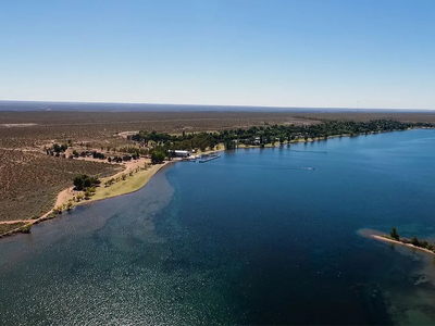 Lago, viento y sol: Mari Menuco, el pueblo de Neuquén ideal para escapadas de verano
