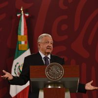 AMLO niega que el secretario de Gobernación promueva la consulta y reprocha imparcialidad del INE