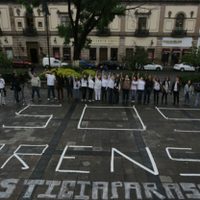 Realizan ofrenda simbólica en Michoacán por la muerte de Salvador Adame