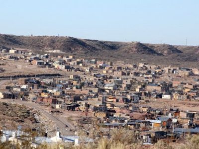 Tras decenas de reclamos, la Municipalidad de Neuquén dotará de servicios a tres tomas