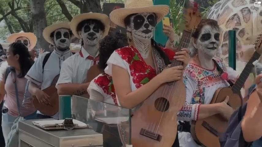 Asistentes al festejo de los 100 años del Zoológico de Chapultepec