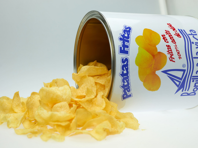 No tires la lata de papas fritas o Pringles vacía: creá esto tan flamante y glamuroso para decorar tu hogar