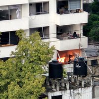 Explosión por fuga de gas en departamento de la colonia Letrán Valle; una mujer herida (Videos)