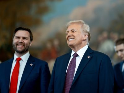 Con intervención del vicepresidente Vance, Senado de EU aprueba proyecto presupuestal de Trump