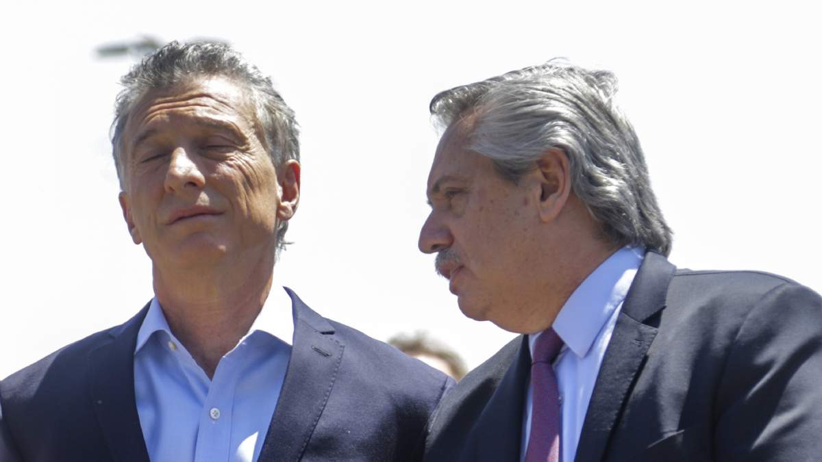 Mauricio Macri y Alberto Fernández en diciembre del 2019. Fuente: (Twitter)
