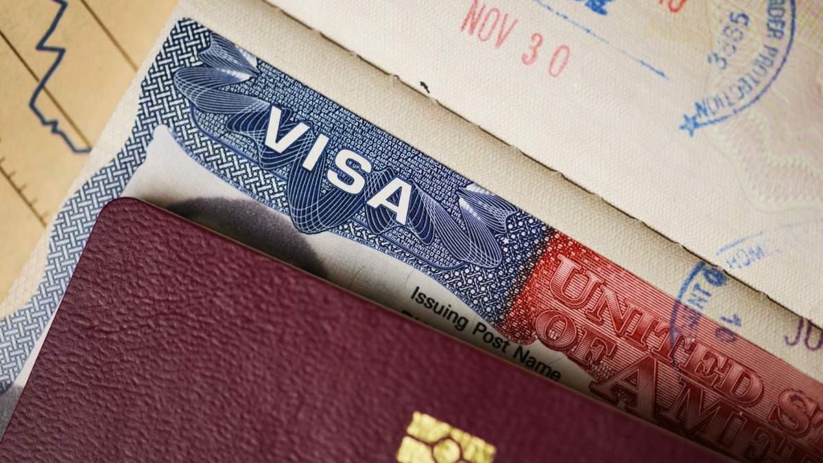 Tarifa adicional implementada en el proceso de emisión de visas bajo disposiciones federales establecidas en 2025.