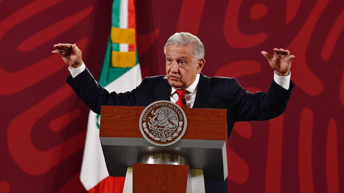 El presidente durante la conferencia matutina