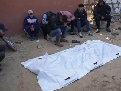 Nuevos ataques aéreos israelíes en Gaza matan al menos a 21 personas