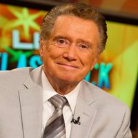 El mundo despide a Regis Philbin, el hombre que con 17.000 horas frente a las cámaras batió récord