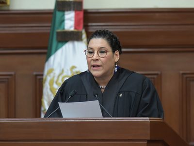 Lenia Batres devuelve casi 83 mil pesos de “excedente” de su primer salario