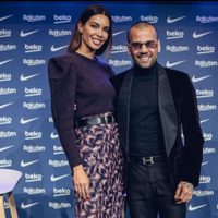 “Yo sé lo respetuoso que es”: La modelo Joana Sanz defiende a su esposo Dani Alves
