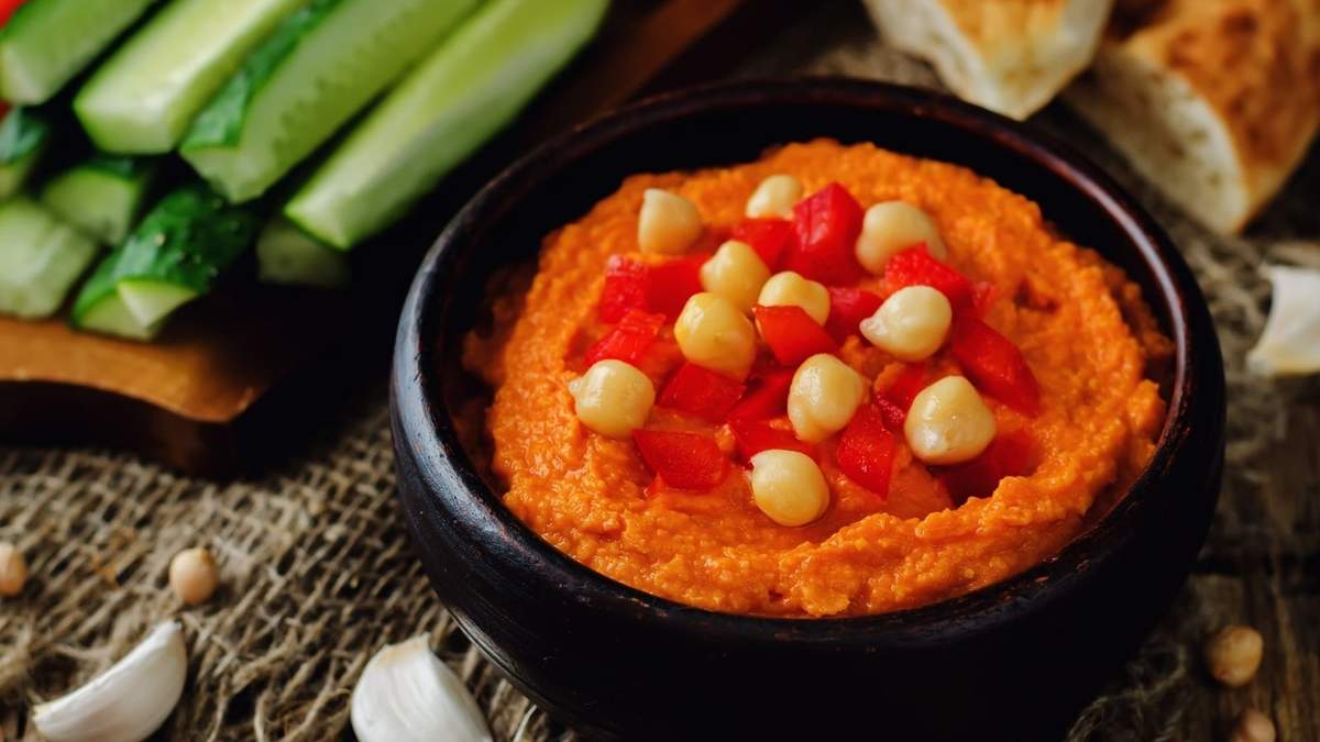 Hummus caprese. Fuente: (Instagram)