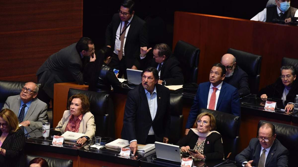 Sesión en el Senado
