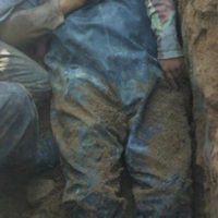 Rescatan a trabajadores atrapados tras deslave de tierra en Ecatepec