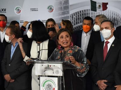 Xóchitl Gálvez insulta a López Gatell por criticar amparos para vacunar a menores contra covid-19