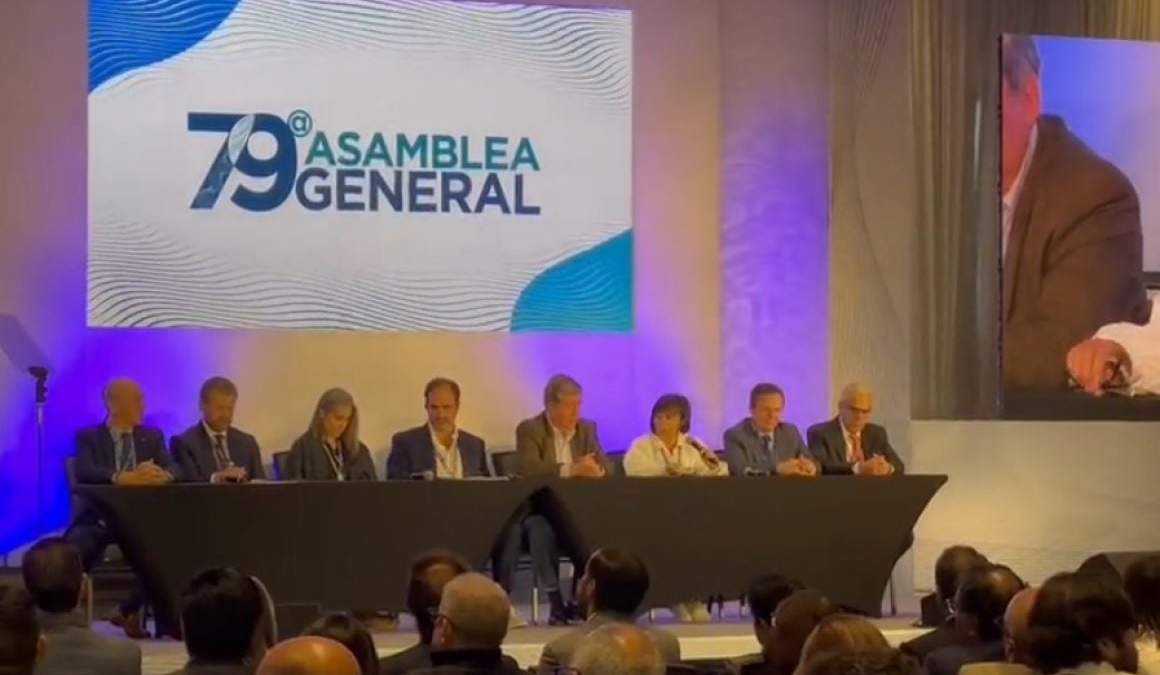 “El Estado usa su poder mediático para presionar a la prensa, evidenciando que México no ha avanzado en el ejercicio libre del periodismo”, aseguro la SIP