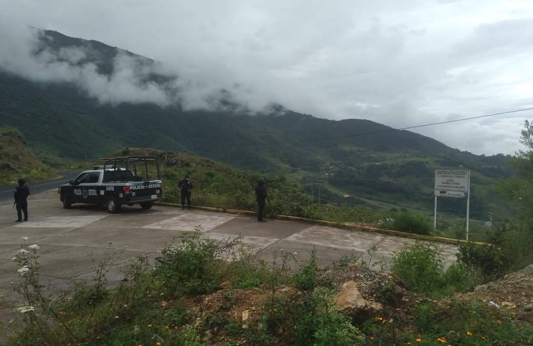 Fuerzas de seguridad estatales resguardan la zona