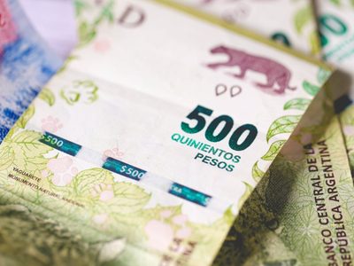 Aguinaldo: hasta cuándo hay plazo de pagarlo y cómo se calcula