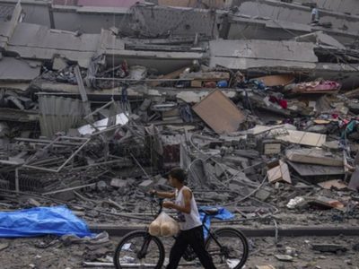 Estados Unidos enviará portaaviones para ayudar a Israel