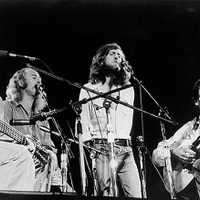 Truena el grupo Crosby, Stills, Nash & Young