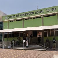 Pelea entre grupos rivales deja un reo muerto en Cereso de Colima