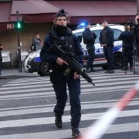 Atacante del Museo de Louvre es egipcio y entró legalmente a Francia: procurador de París