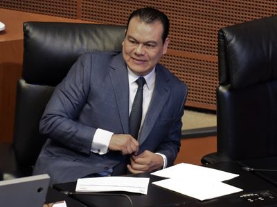 Piden en el Senado la renuncia de la directora de Pemex en Houston