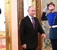 Putin se muestra a favor de tregua en Ucrania; insiste en abordar "las raíces" del conflicto