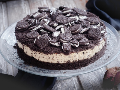 Torta Oreo: con 2 paquetes de galletas y cosas que tenés en casa, prepará el postre que vas a amar