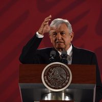 '¡Que se vayan al carajo!” los defraudadores: López Obrador