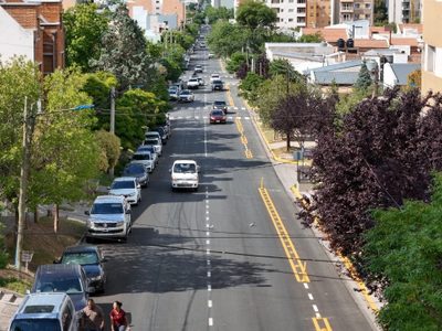 Finalizó la repavimentación de calle Entre Ríos y la ciudad de Neuquén prevé asfaltar nuevas calles troncales