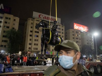 Nueva jornada de protestas en Chile deja 69 detenidos y 13 carabineros heridos
