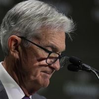 Trump reprocha a la Fed “lentitud” para bajar las tasas y pide cesar a su presidente Jerome Powell