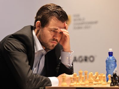 Ajedrez: Magnus Carlsen expulsado del Mundial de rápidas