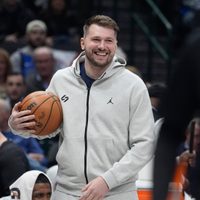 Oficializan traspaso de Luka Doncic a Lakers y Anthony Davis a Mavs mediante canje colosal