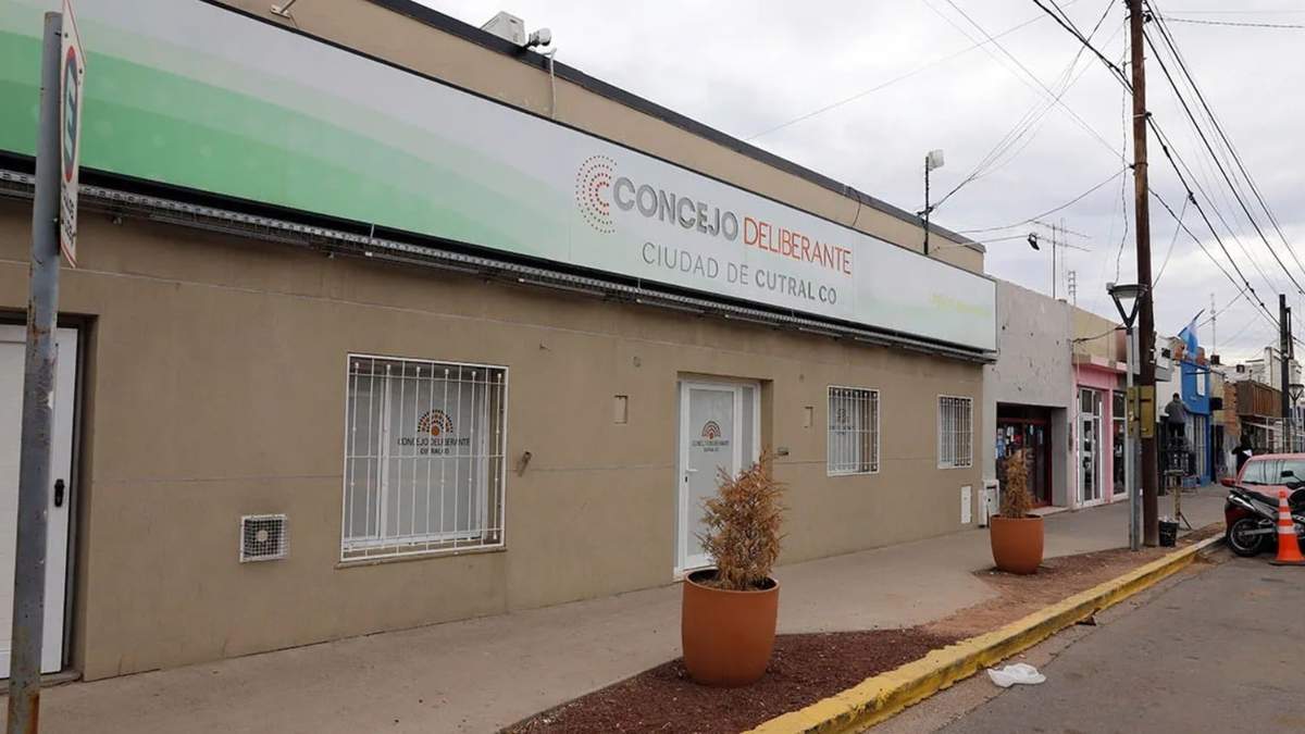 Edificio del Concejo Deliberante de la ciudad de Cutral Co. Fuente: (Facebook)