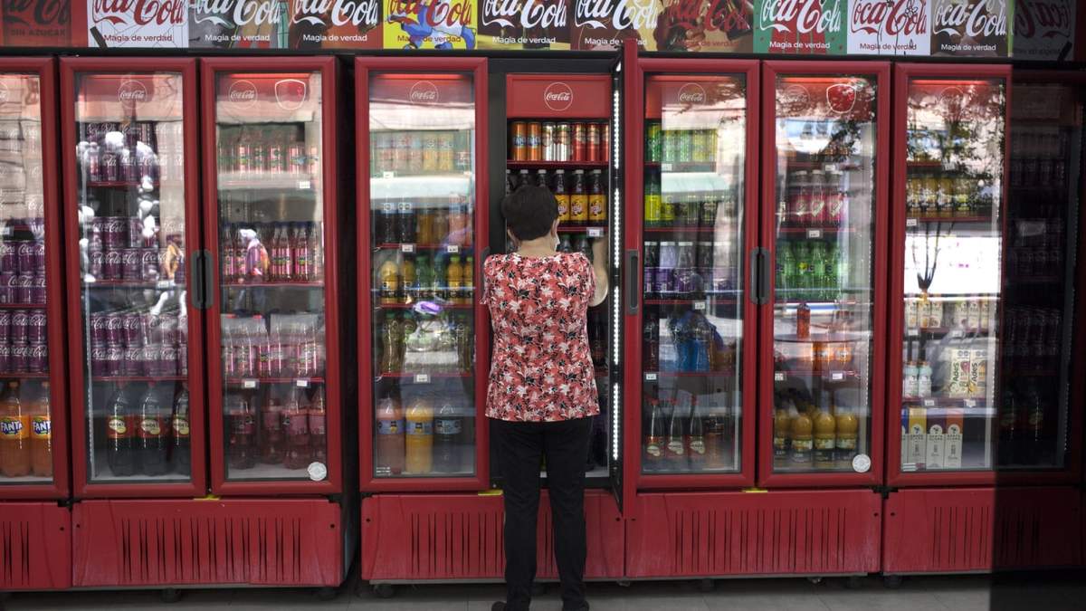 Venta de refrescos de Femsa