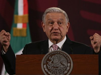 Un abogado de CFE sugirió juzgar a Pérez Dayán por frenar la ley eléctrica: AMLO
