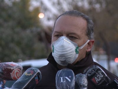 Sergio Berni fue aislado luego de que un colaborador dio positivo en coronavirus