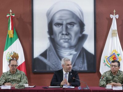 Gobernador de Michoacán rechaza propuesta de arzobispo de dialogar con grupos criminales