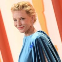 ¿Qué significa el lazo azul de los Oscar 2023?