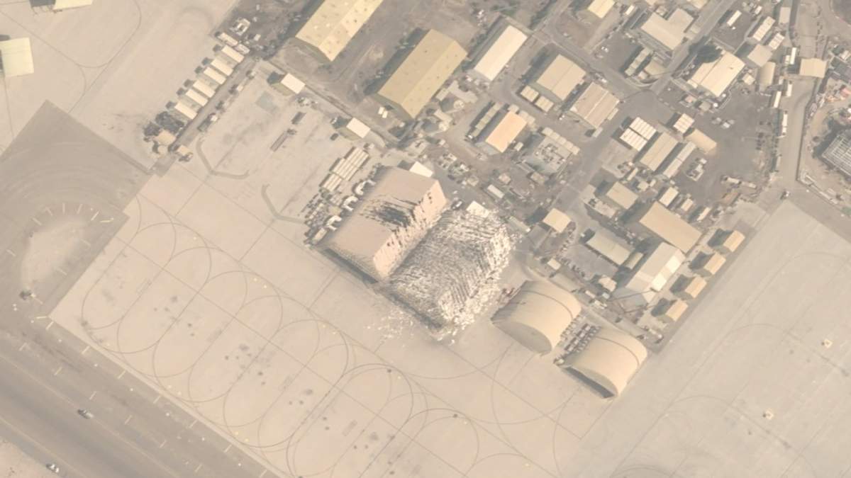 Esta imagen de un satélite Pléiades Neo de Airbus Defence and Space muestra daños tras ataques iraníes en la base aérea de Al Dhafra Air Base en Abu Dabi, Emiratos Árabes Unidos
