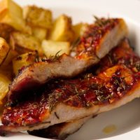 Matambrito de cerdo al verdeo y con papas: una bomba de sabor para tu próxima cena en casa o con amigos